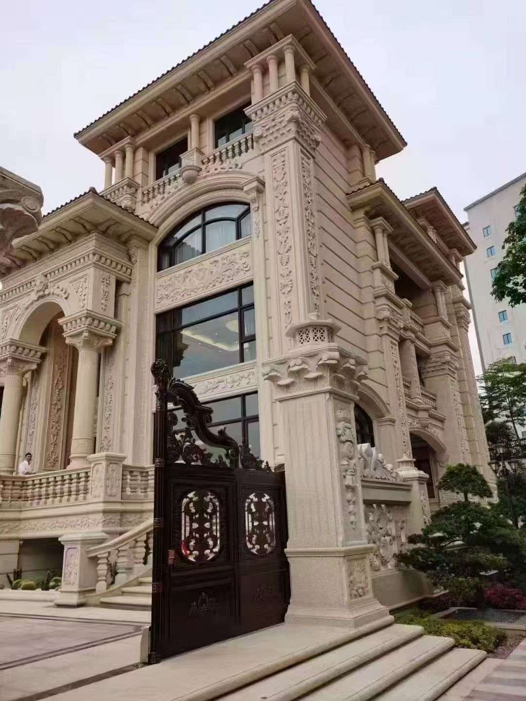 呼伦贝尔黄金麻别墅外墙异形定制
