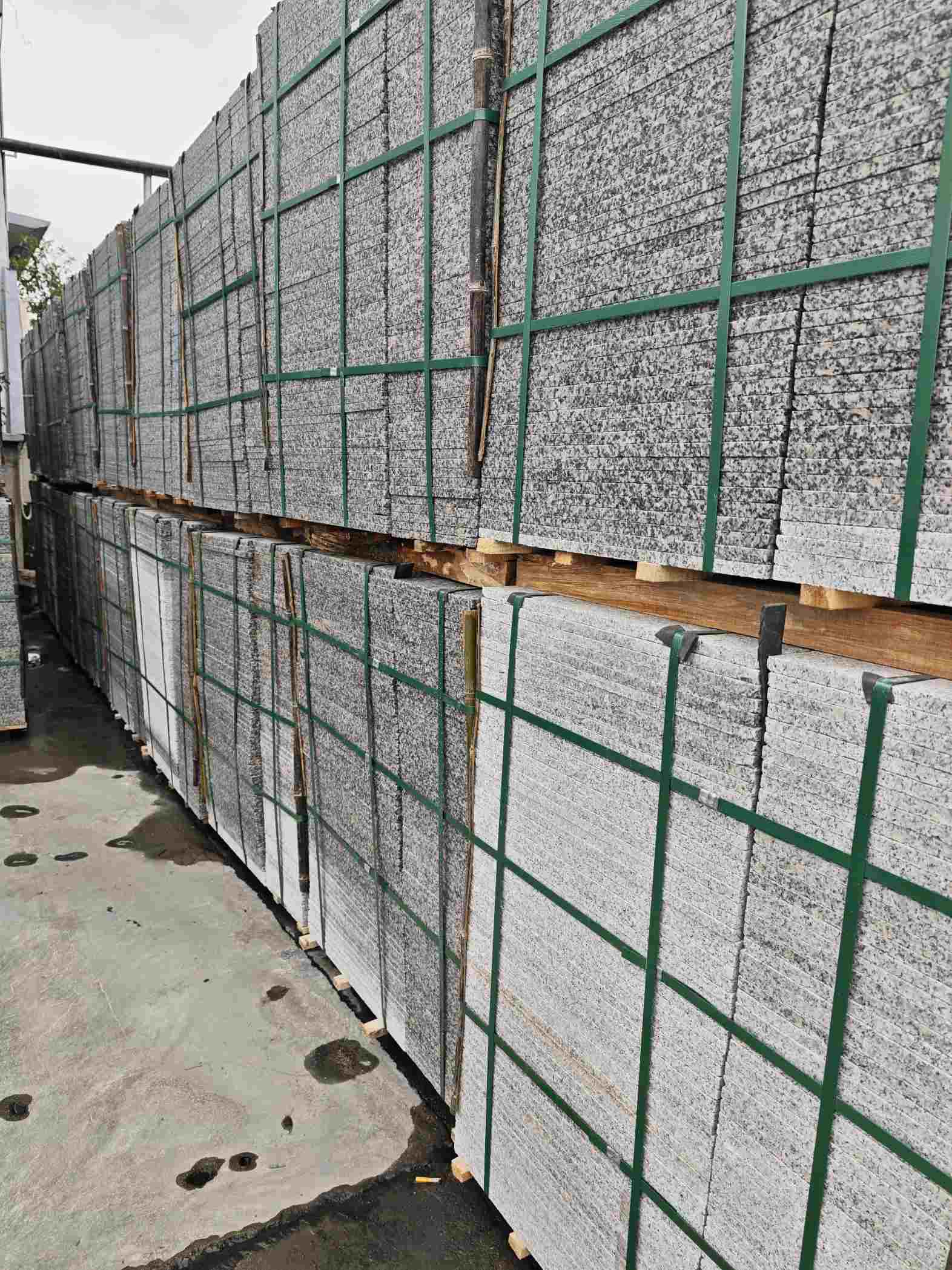 呼伦贝尔芙蓉白地铺石，石材地铺石